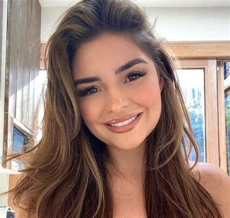 Nov 23, 2021 · Demi Rose Mawby was born in Birmingham, United Kingdom, on March 27, 1995, to Barrie and Christine Mawby. She has a degree in College-Level Beauty Therapy and Spanish and is of British and Colombian descent. Demi Rose used to be in a friendship with rapper Tyga, but they ended up splitting up. Tyga rose to fame when he got in a relationship ... 